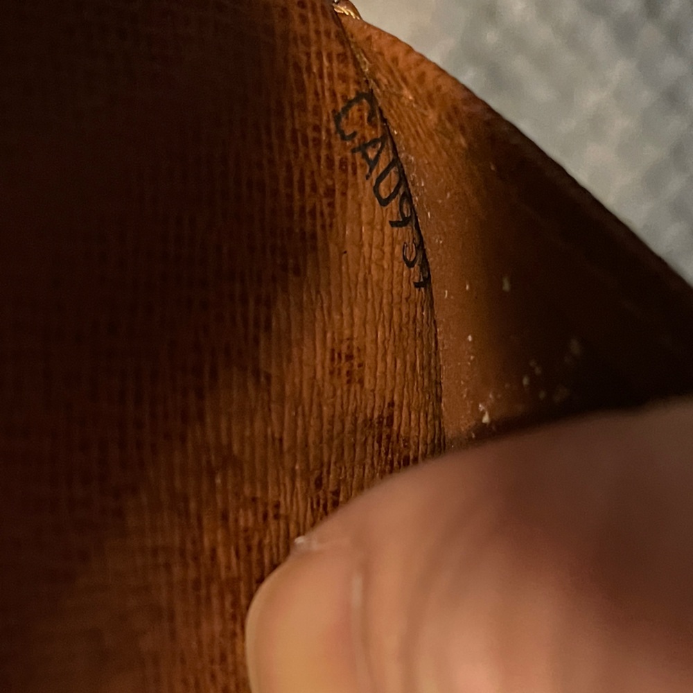 LV Monogram agenda - Picture 7 of 11